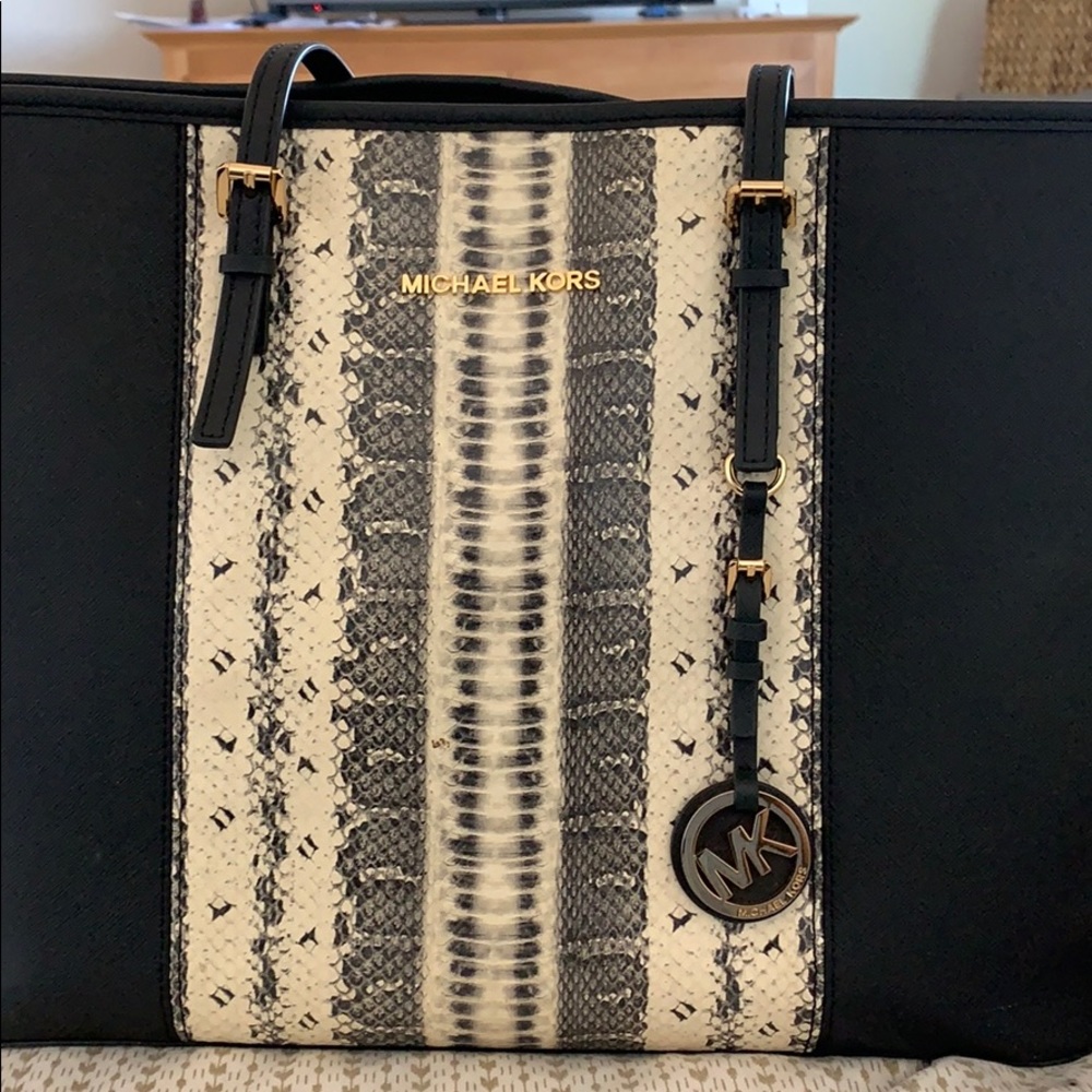 MK. Purse and wallet together - Picture 4 of 10